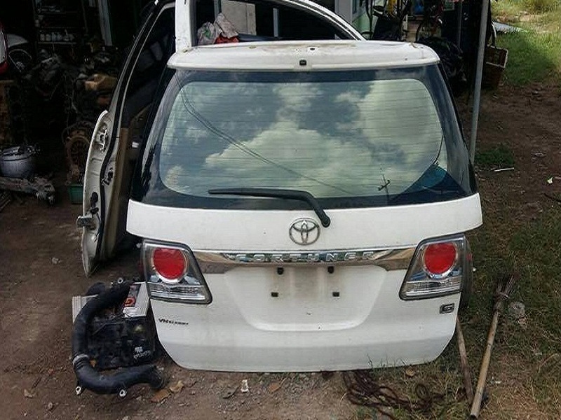 CỐP SAU FORTUNER 2009 - 2012